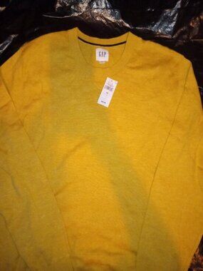 (Bundle Deal) Mens XS GAP Thin Crewneck Sweater Yellow